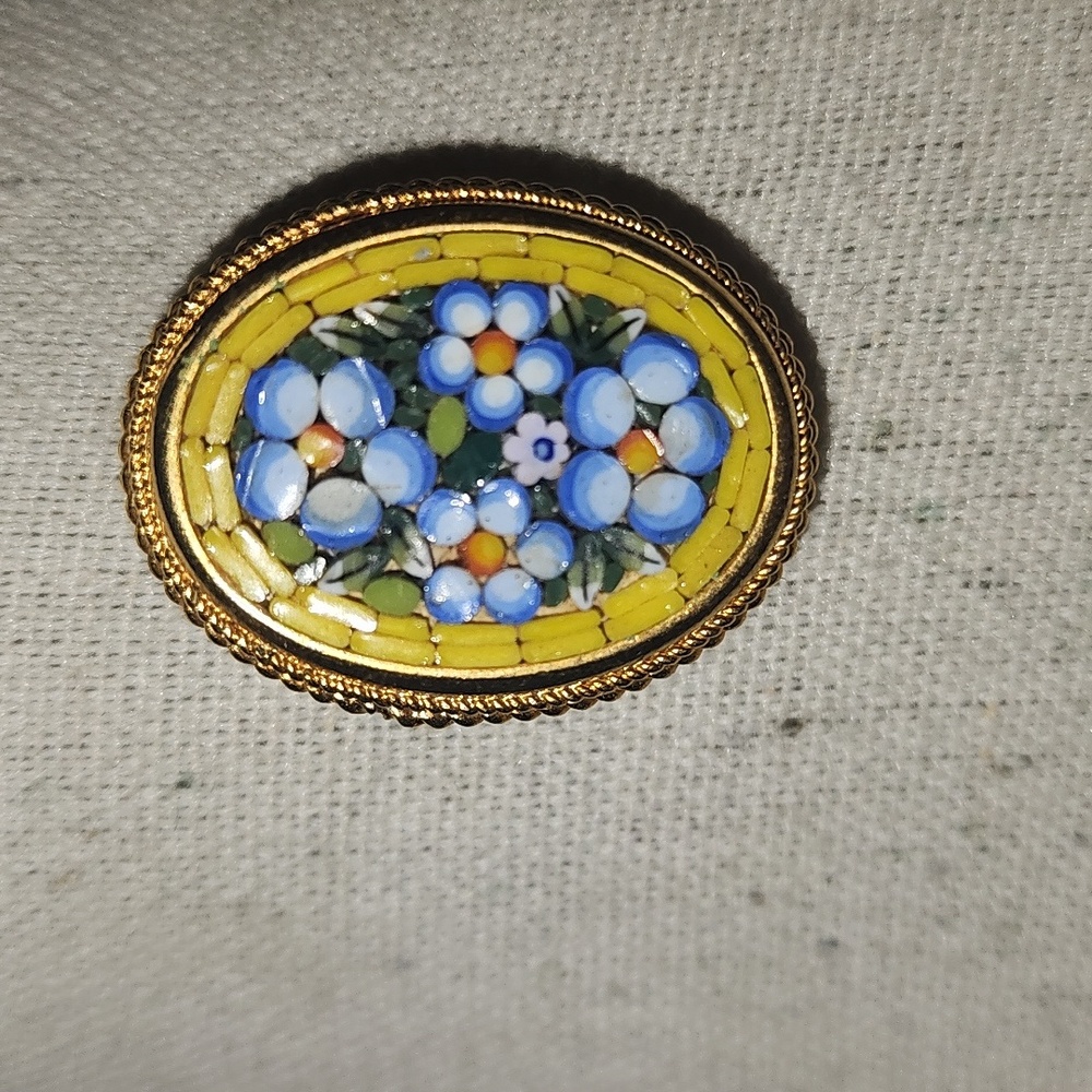 Vintage Italy Floral Mosaic Brooch - Picture 3 of 4